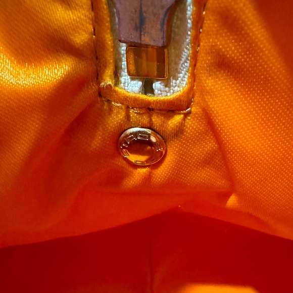 🌟RARE!!🌟Authentic ETRO Paisley Floral Boston Bag RARE with COA - Picture 10 of 15